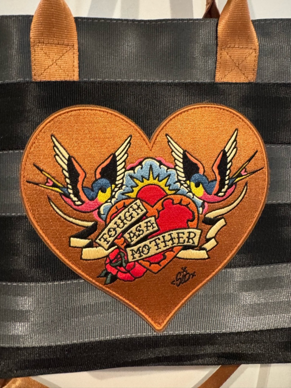 HARVEYS Limited Edition: Striped Black SealtbeltBag with Embroidered Heart Patch - Picture 2 of 6